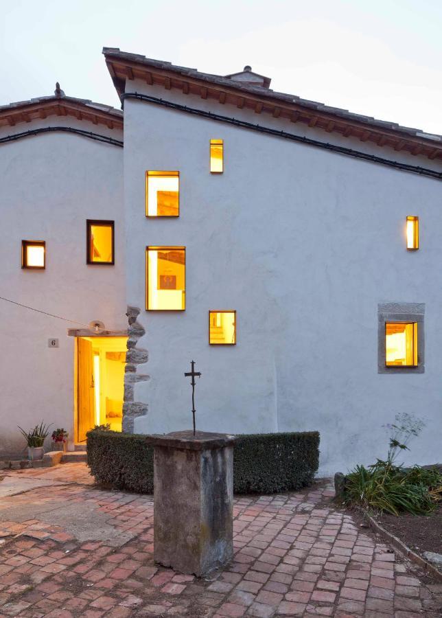 B&B La Rectoria De Sant Miquel De Pineda Sant Feliu De Pallerols Ngoại thất bức ảnh